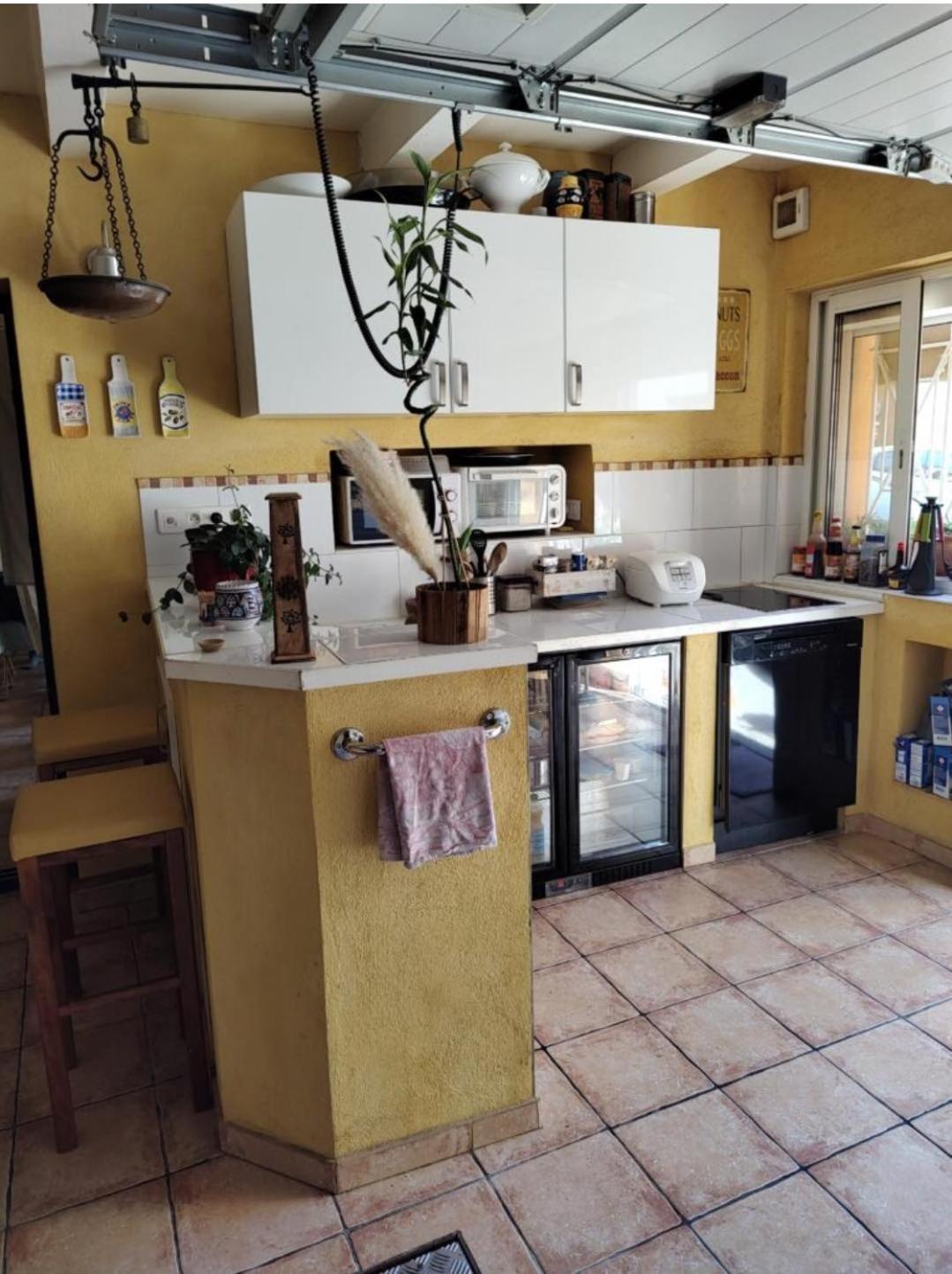 Dorm Hostel Camp Backpackers Marseille Bagian luar foto
